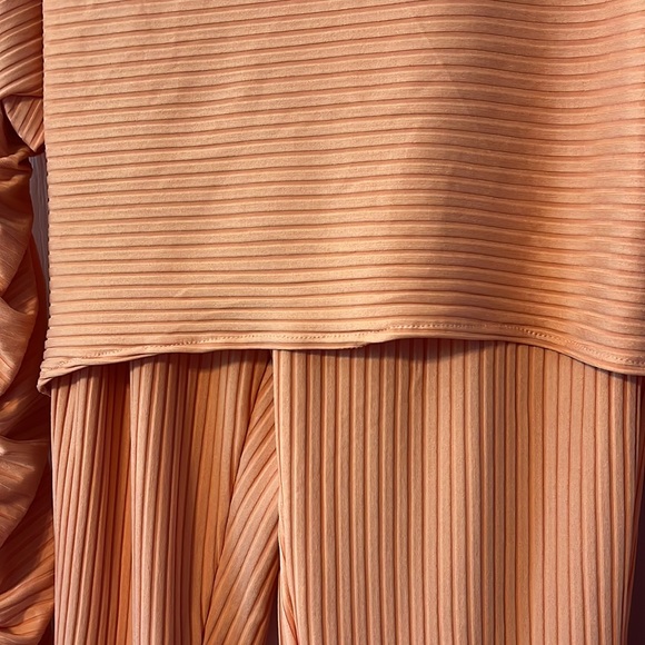 New without tags size medium two piece pant set. - Picture 3 of 3